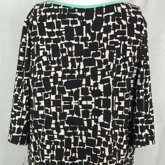 NWT‎ Sandra Darren Dress Womens Sz 16 Black White Patterned Stretch Short Sleeve - Picture 5 of 11